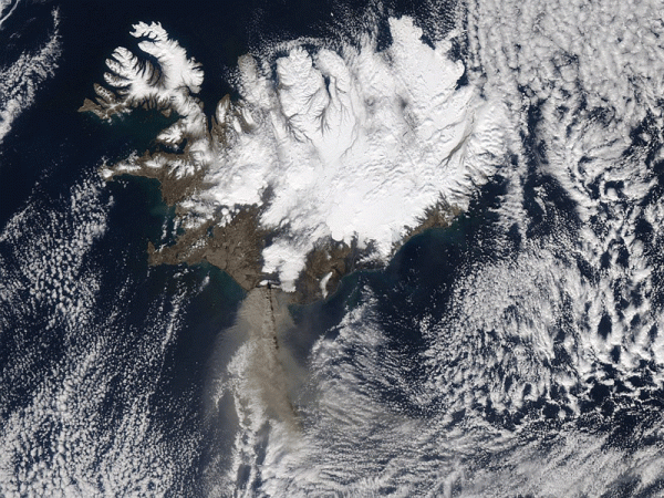 Извержение вулкана Эйяфьядлайёкюдль, Исландия
